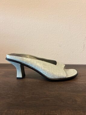 Vintage Marquise Pepper Croc-Embossed Heels